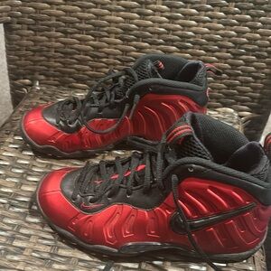 Nike foamposite Grades School size 5 gently used